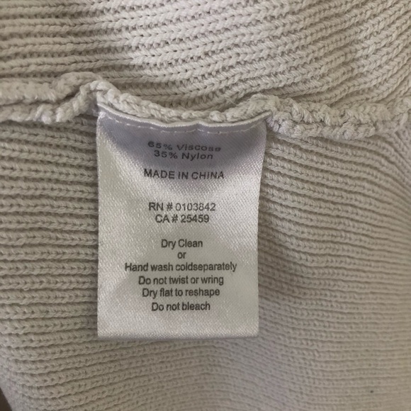 High Neck Sweater Tank - Picture 4 of 4